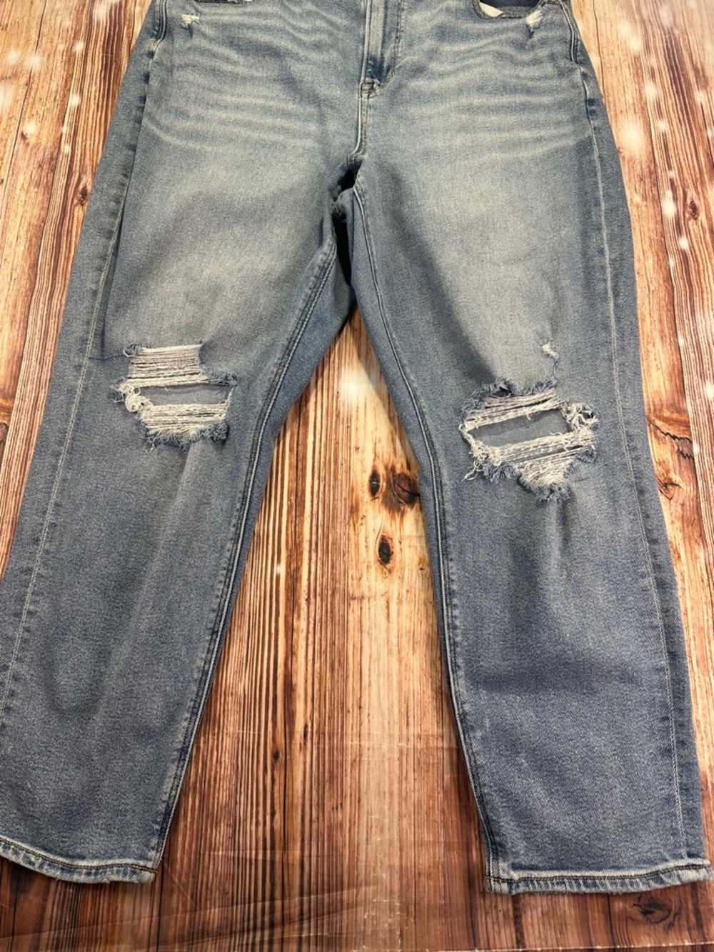 American Eagle Curvy Mom Distressed Women's Jeans - Blue Size 16 - Picture 11 of 14